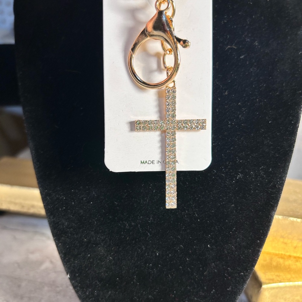 New Clear Cross Keychain - Picture 2 of 4